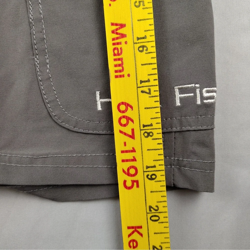 Huk Fishing Shorts Mens 2XL/XXL Gray Stretch Zip Pocket Performance Outdoor